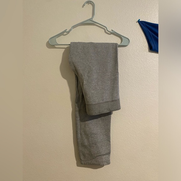 Aeropostale joggers 🏃🏽‍♀️ - Picture 3 of 4